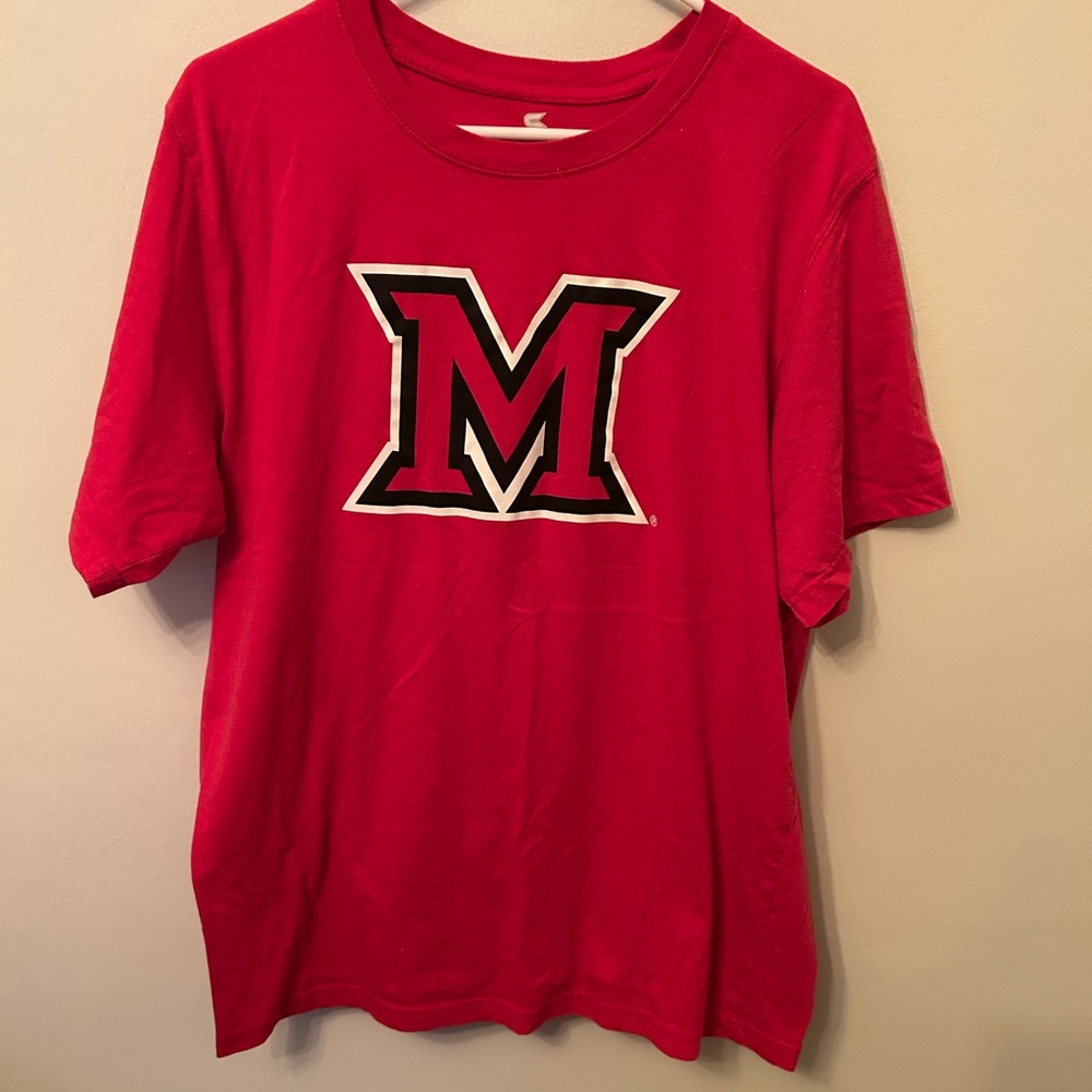 Miami University RedHawks XL t-shirt